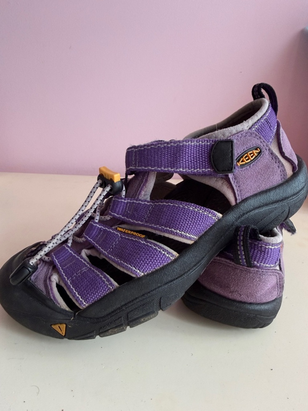 KEEN Purple Big Kids 3 Girls Boy Newport H2 Shoes Sandals sport hiking water CNX